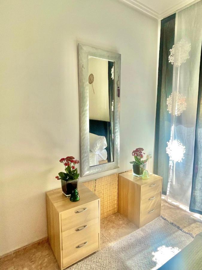 Habitacion Privada En Piso Compartido Valencia Kültér fotó